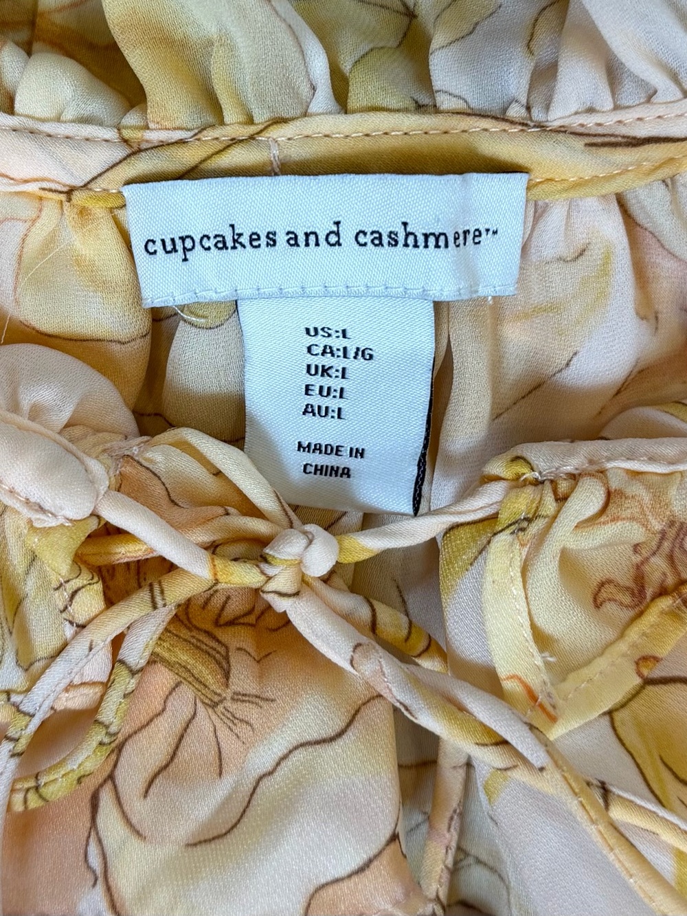 Cupcakes and Cashmere Floral Ruffle Neck Blouse | Large | Romantic Cottagecore - Picture 5 of 8